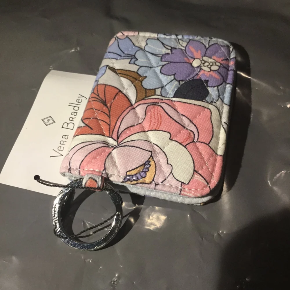Vera Bradley Quilted Floral ID Wallet - Pastel Pink, Blue, Cream - Picture 4 of 6